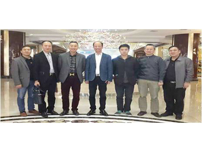 公司徐總接待广东照明...